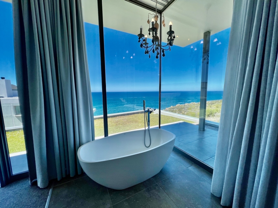 5 Bedroom Property for Sale in Pinnacle Point Golf Estate Western Cape